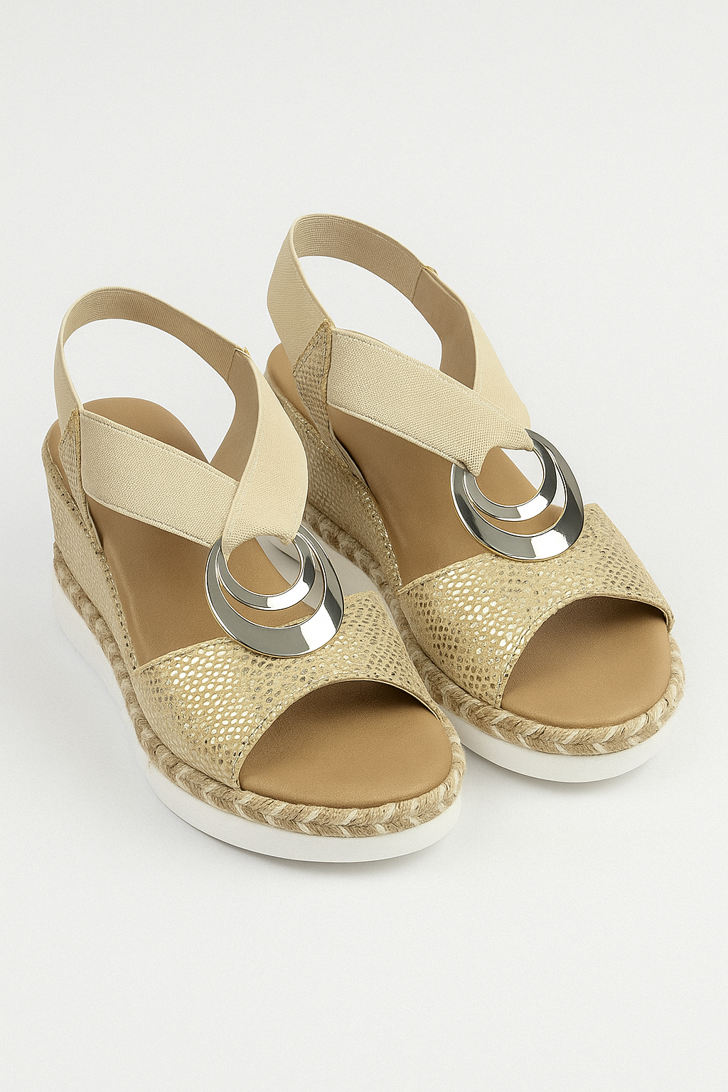 Briella | Damen Plateau-Sandalen mit elastischem Kreuzband & Metallic-Ring
