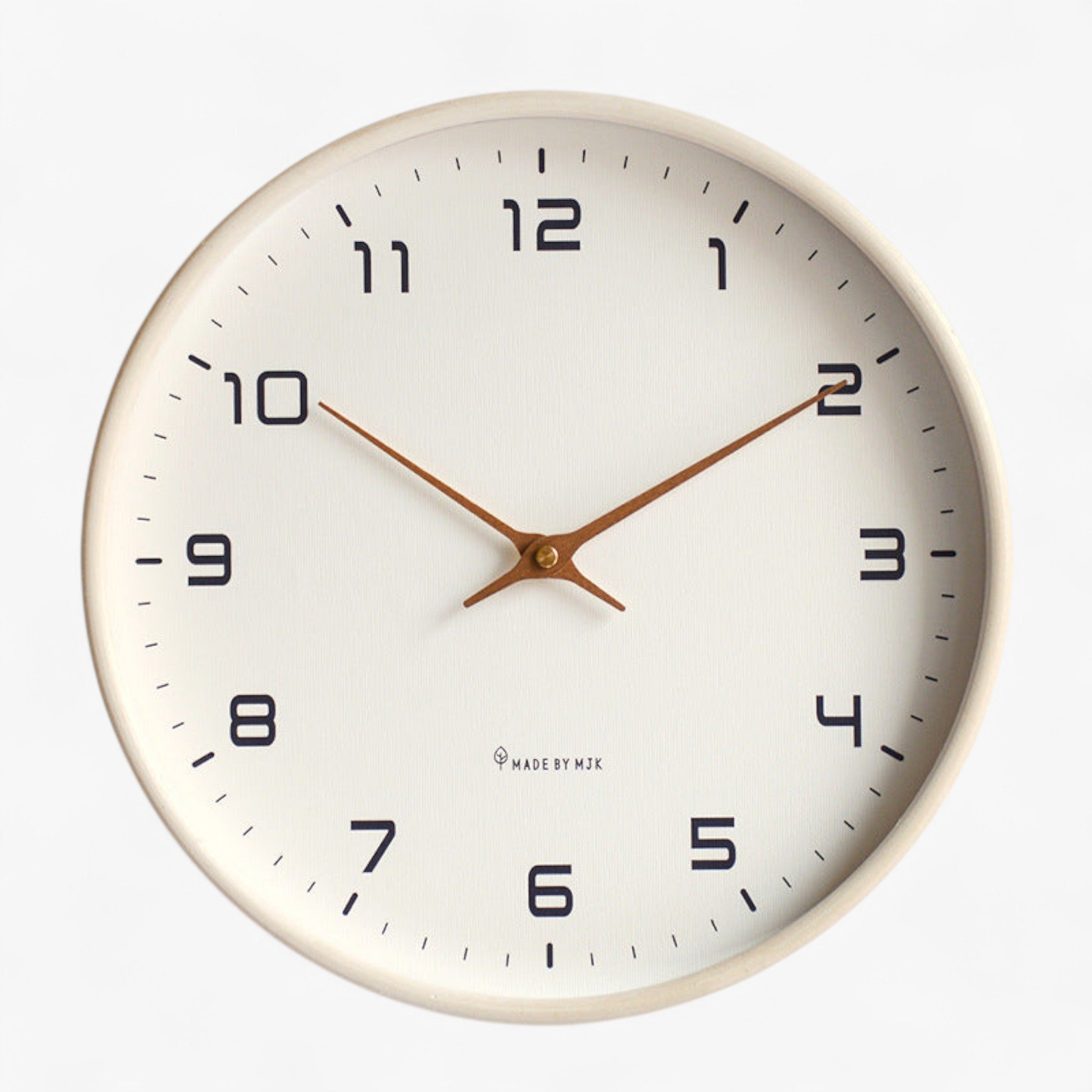Frank | Minimalistische Wanduhr – Zeitloses Design für jeden Raum