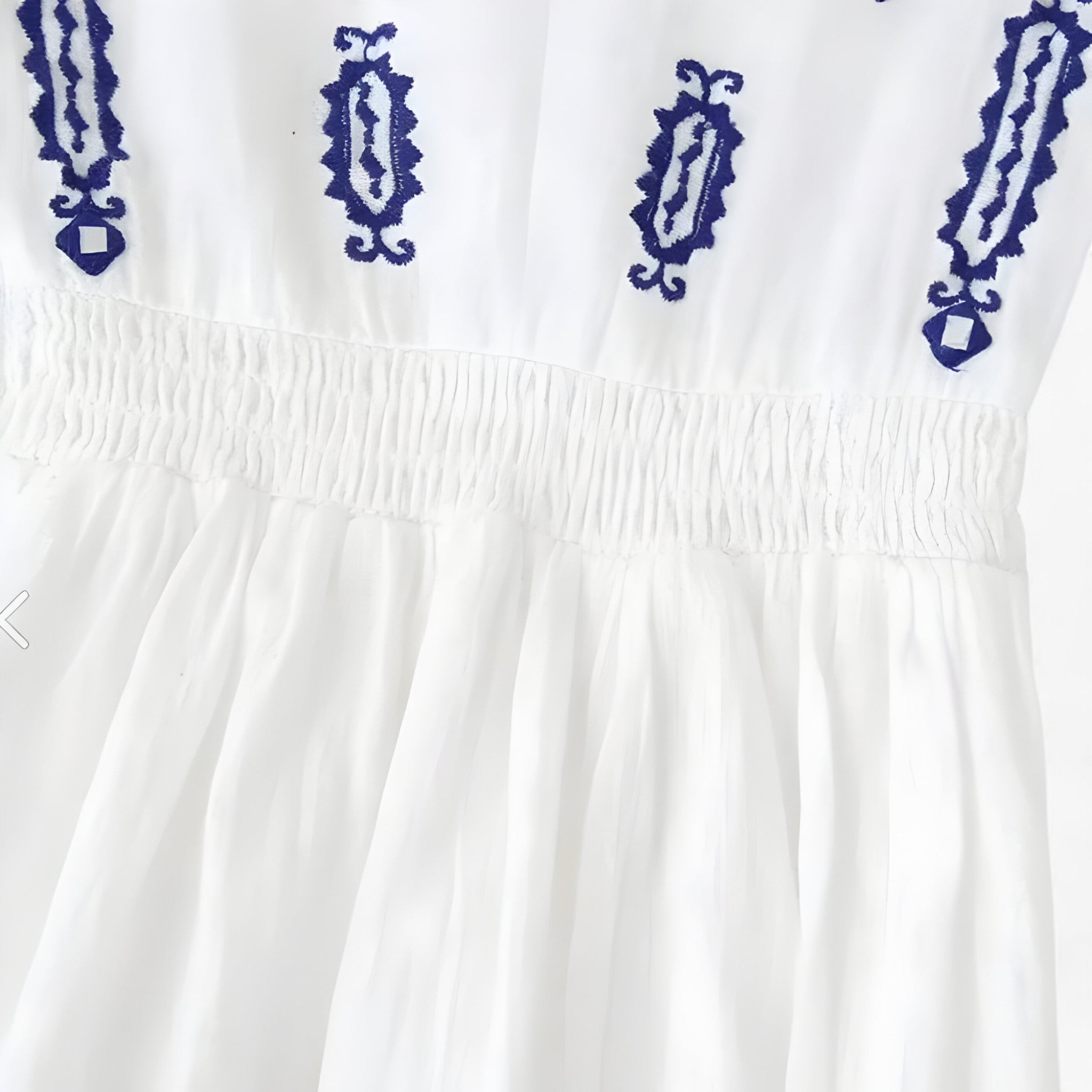 Alma | Boho-Bluse mit marineblauem Stickereimuster, lockere Passform