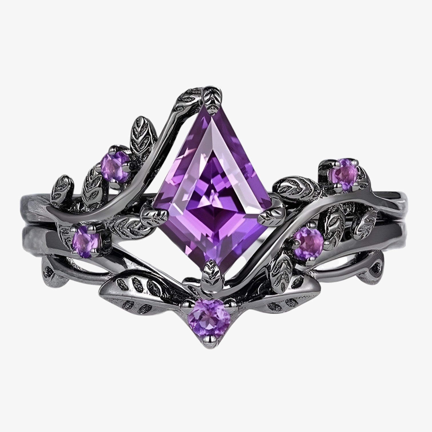 Eva | Set aus lila stapelbaren Ringen im eleganten Gothic-Stil