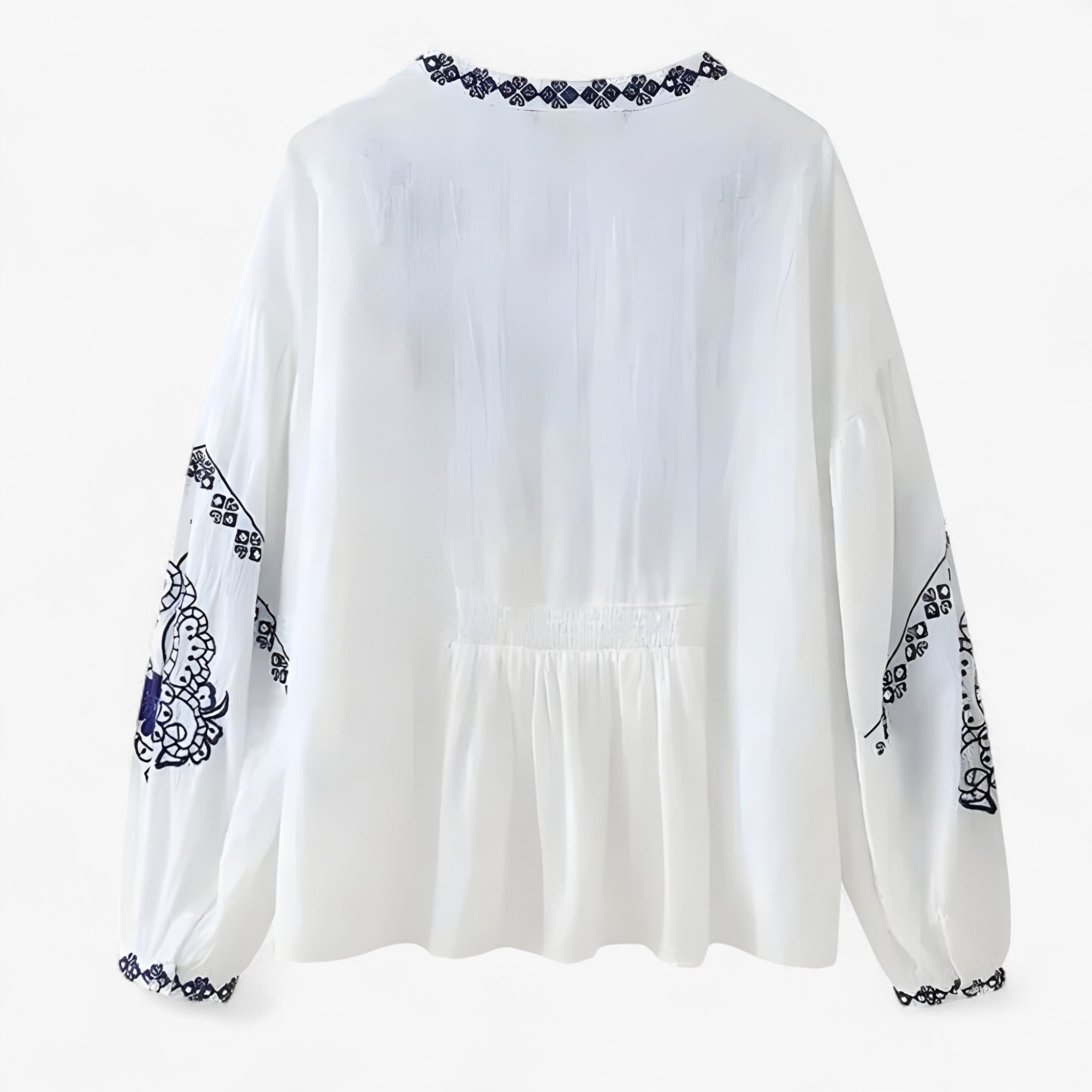 Alma | Boho-Bluse mit marineblauem Stickereimuster, lockere Passform