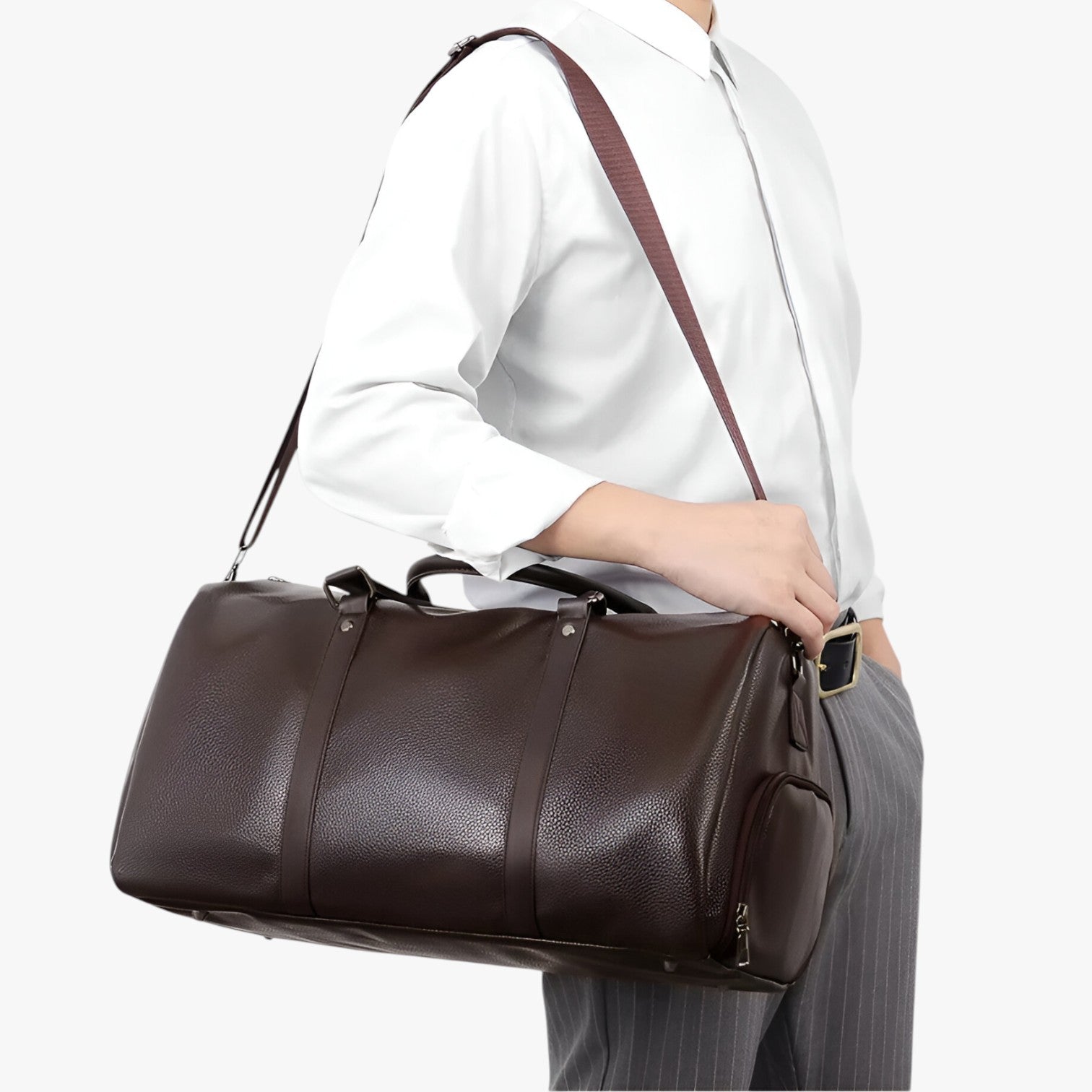 Theo | Elegante Herren Reisetasche aus Leder, Raum und Komfort in Bewegung