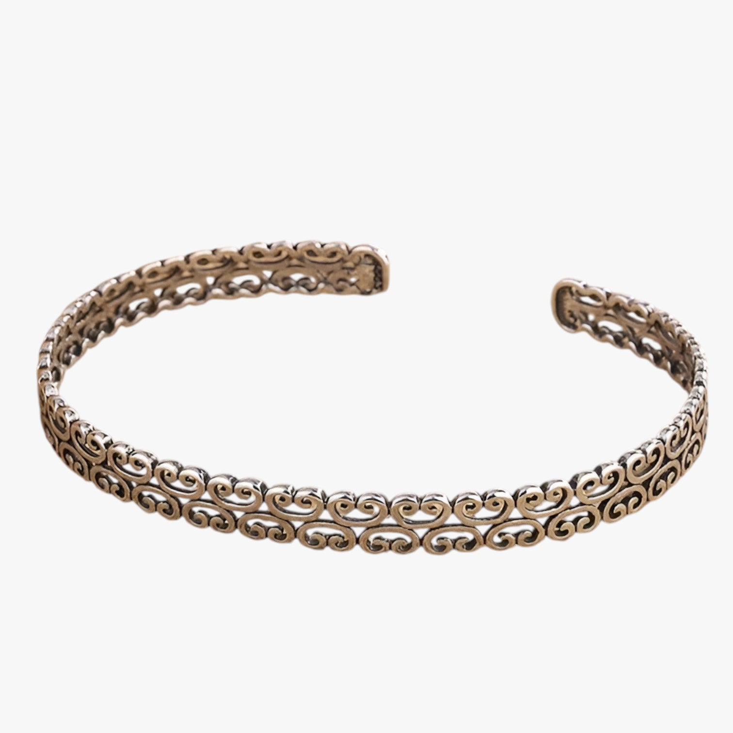 Dahlia | Eleganter Silberpuls mit Wolkenmuster