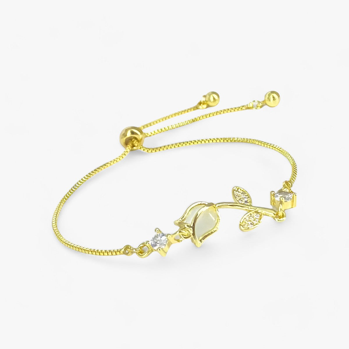 Strahlende Tulpe | Opal-Charm-Armband - Florale Brillanz - Gold - Strahlende Tulpe | Opal-Charm-Armband - Florale Brillanz - €25 - Concept Frankfurt