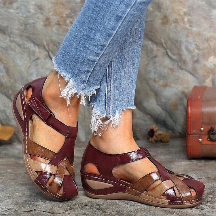 Sandalen - Komfort & Stil kombiniert - Rot - Sandalen - Komfort & Stil kombiniert- €25 - Concept Neurenberg