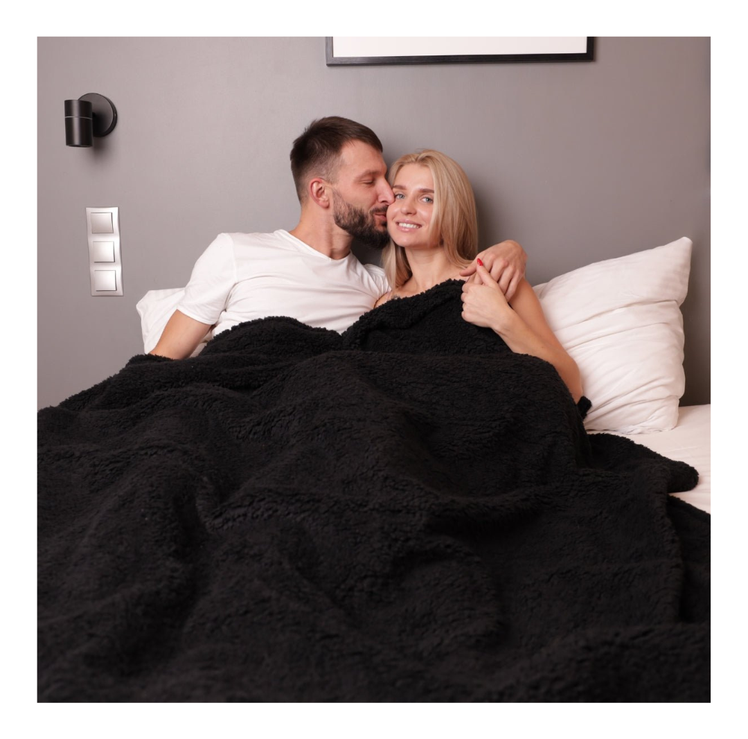 LoveBlanket™ | Wasserfeste Decken - Komfort bei allen Wetterbedingungen - Schwarz - LoveBlanket™ | Wasserfeste Decken - Komfort bei allen Wetterbedingungen - €25 - Concept Neurenberg