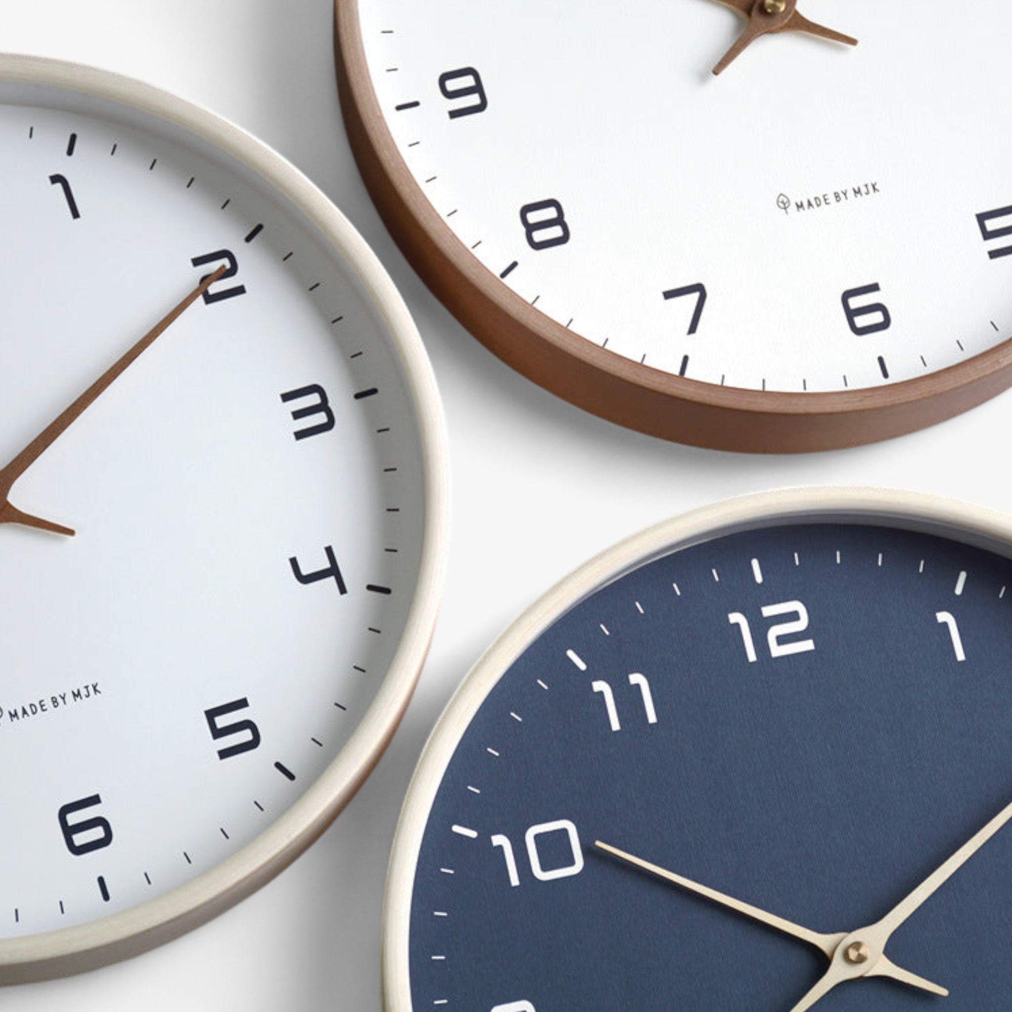 Frank | Minimalistische Wanduhr – Zeitloses Design für jeden Raum