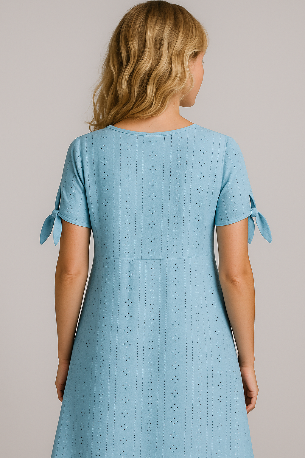 Elegantes Damenkleid Mit V-Ausschnitt 6