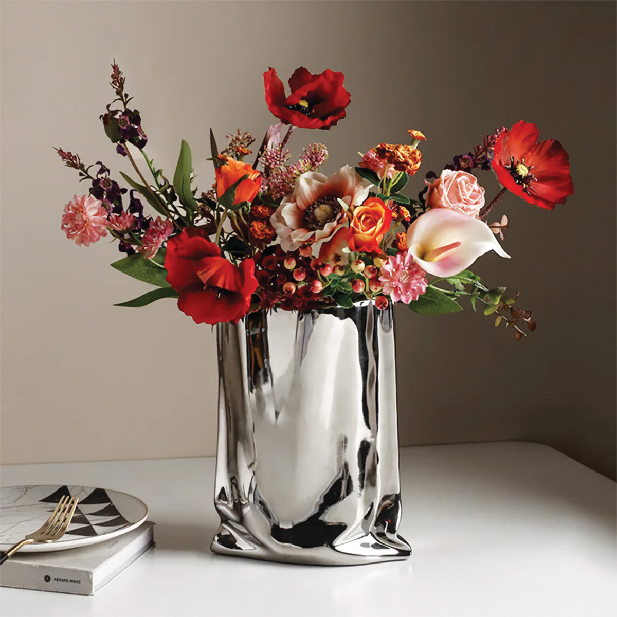 Geschmückter Blumenstrauß mit Rand | Zeitgenössische Dekoration, perfekt für alle Räume