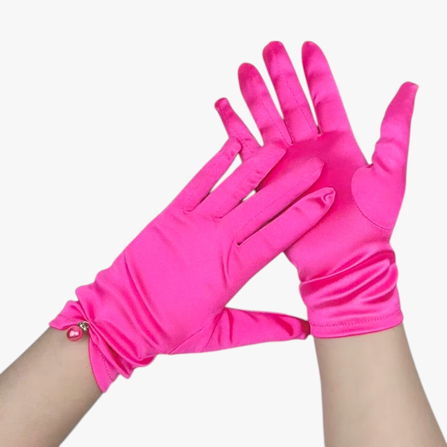 Leila | Elegante Satinhandschuhe mit Perlen Perfekt für Zeremonien und besondere Anlässe