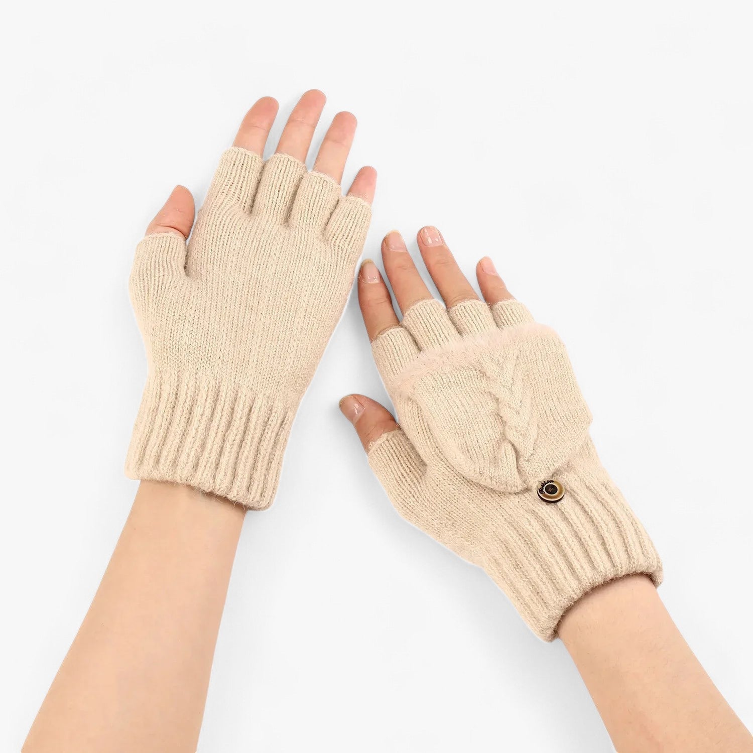 Dicke umgeschlagene gestrickte Handschuhe für Damen - für kaltes Wetter - - Dicke umgeschlagene gestrickte Handschuhe für Damen - für kaltes Wetter - €25 - Concept Neurenberg