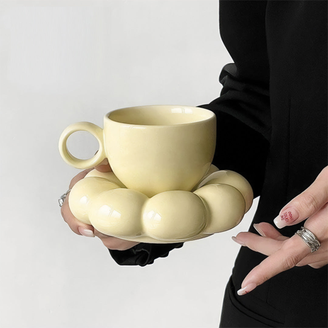 Sonnenblumentasse | Schönes Blumendesign für den Morgenkaffee - - Sonnenblumentasse | Schönes Blumendesign für den Morgenkaffee - € - Concept Frankfurt