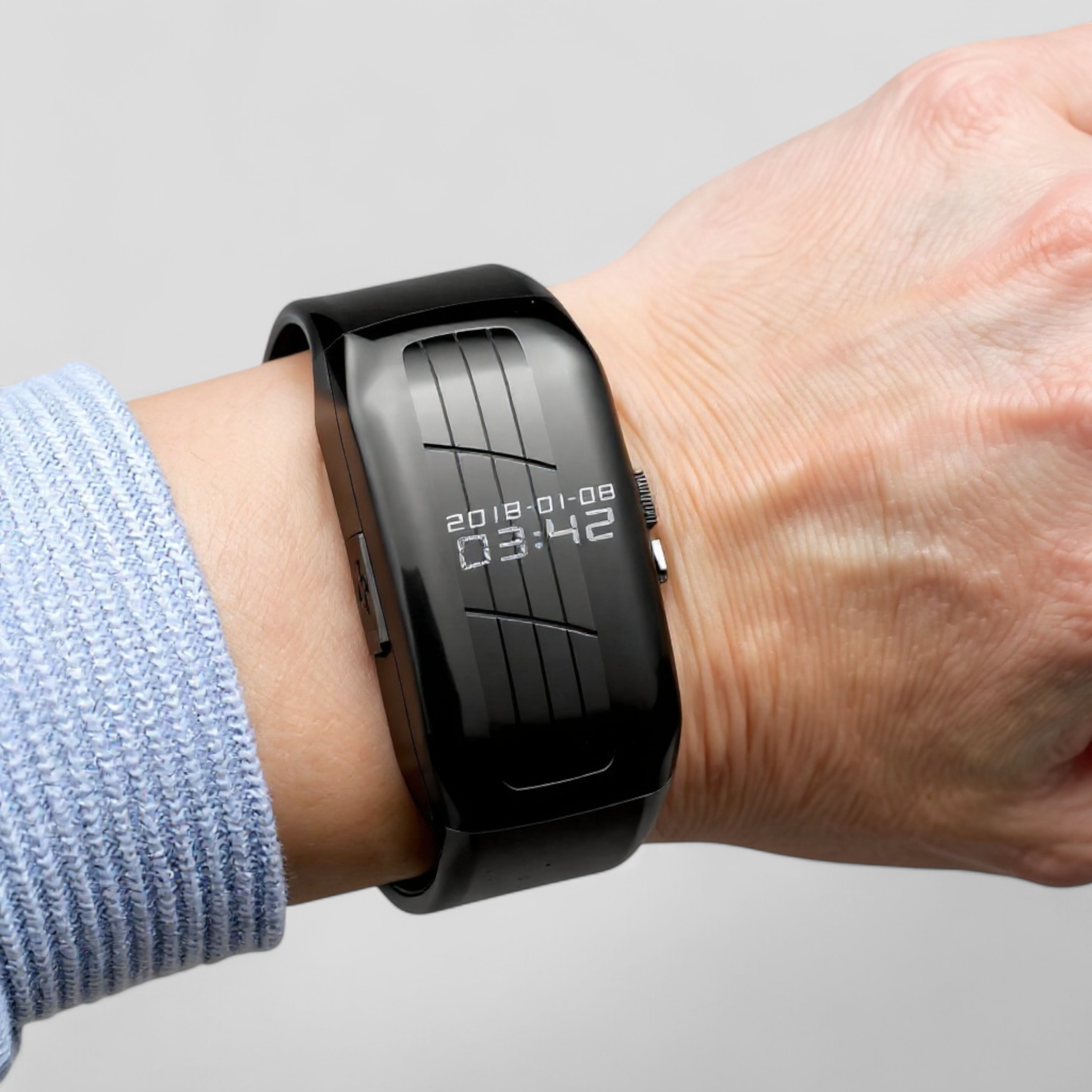 Joris | Mini-Fotokamera Uhr – Diskrete Aufnahme und Speicherung in einem einzigen Armband