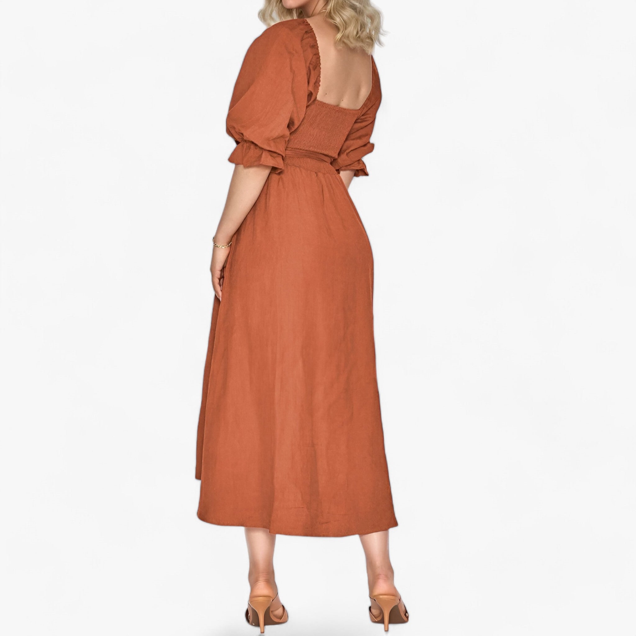 Kleid mit Rüschenärmeln - Elegant und Bequem - - Kleid mit Rüschenärmeln - Elegant und Bequem - €25 - Concept Frankfurt