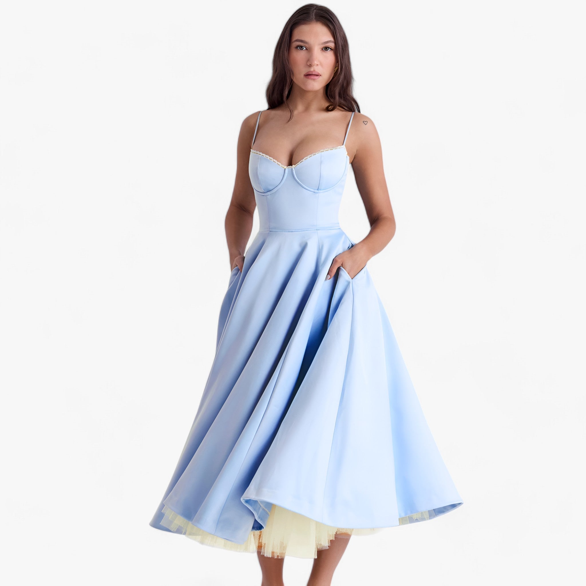 Kleid – Eleganz und Komfort für Jeden Anlass - - Kleid – Eleganz und Komfort für Jeden Anlass - €25 - Concept Frankfurt