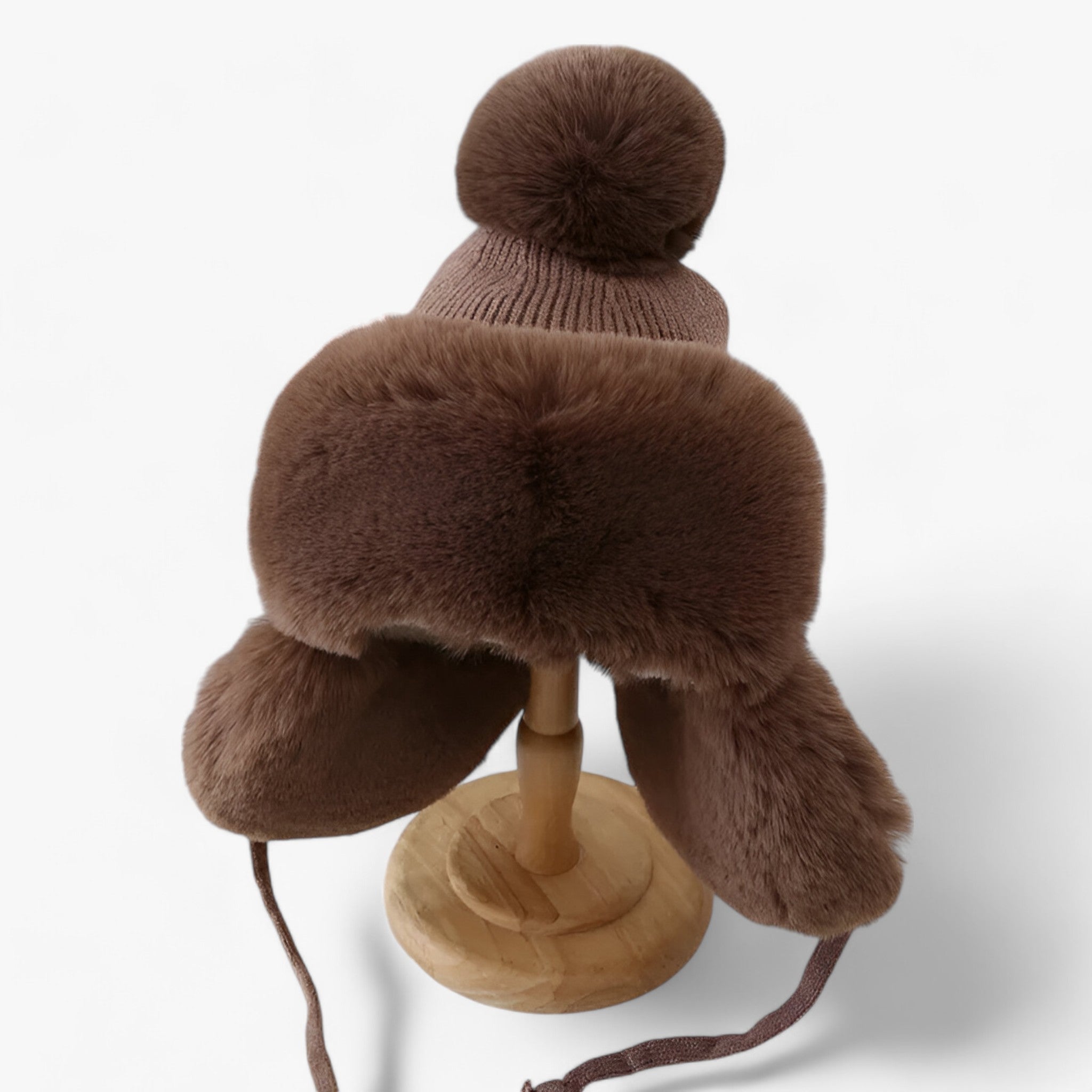 Fur Hat - Dicke Wärme mit eleganten Ohrenklappen - Braun Erwachsene - Fur Hat - Dicke Wärme mit eleganten Ohrenklappen - €25 - Concept Frankfurt