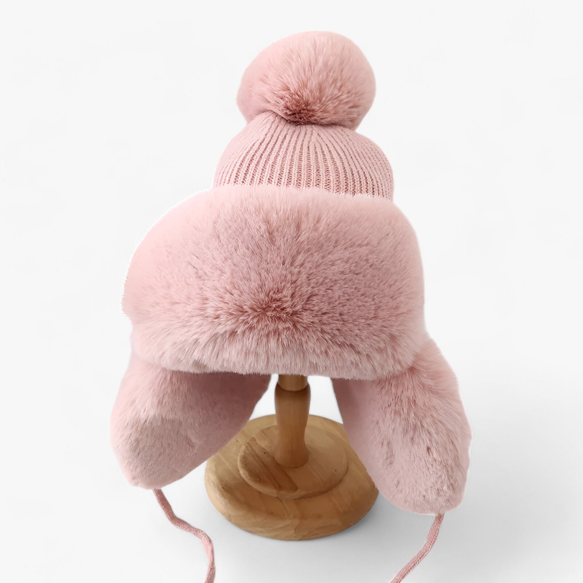 Fur Hat - Dicke Wärme mit eleganten Ohrenklappen - Rose Erwachsene - Fur Hat - Dicke Wärme mit eleganten Ohrenklappen - €25 - Concept Frankfurt