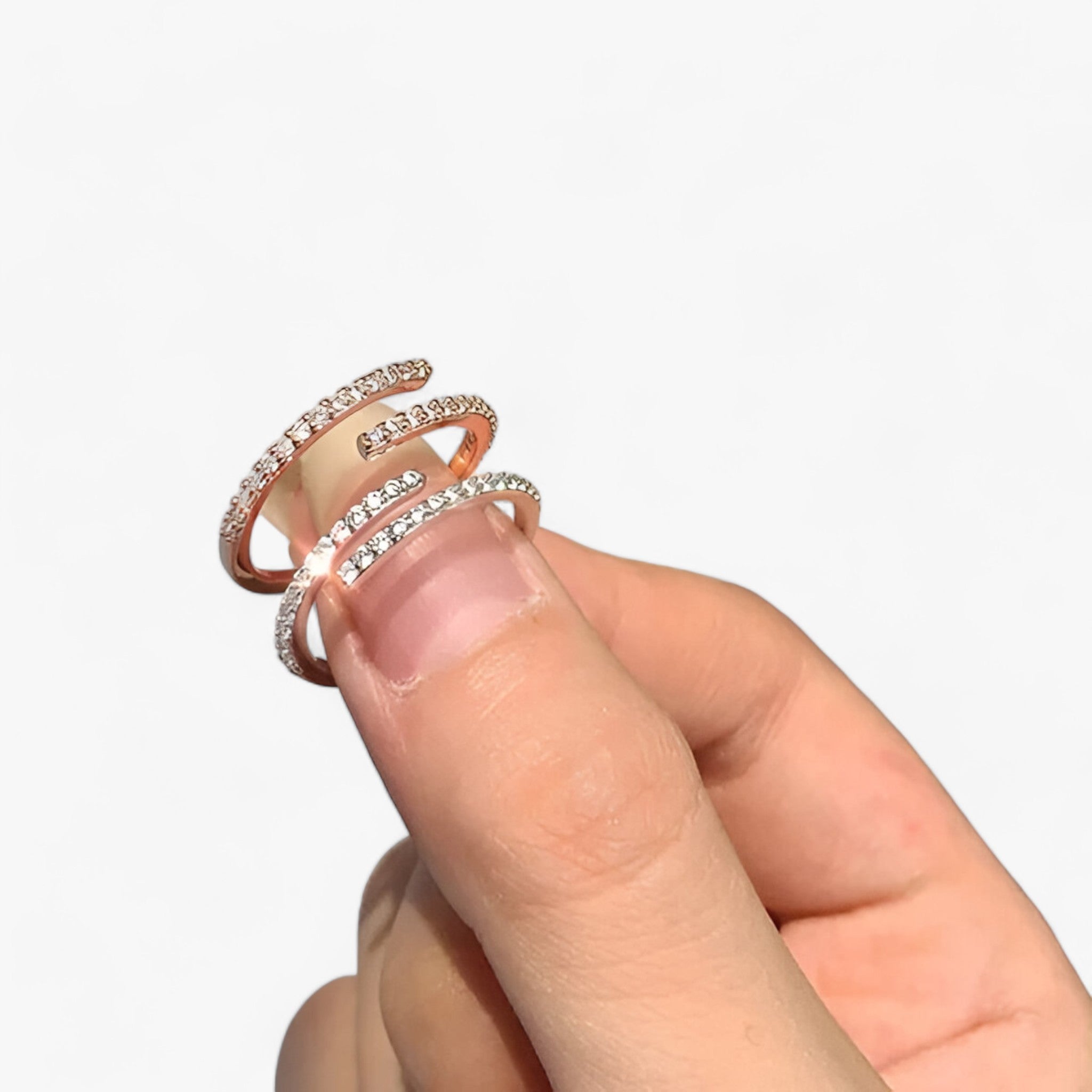 Dünner Ring - Schlichte Raffinesse - - Dünner Ring - Schlichte Raffinesse - €25 - Concept Frankfurt