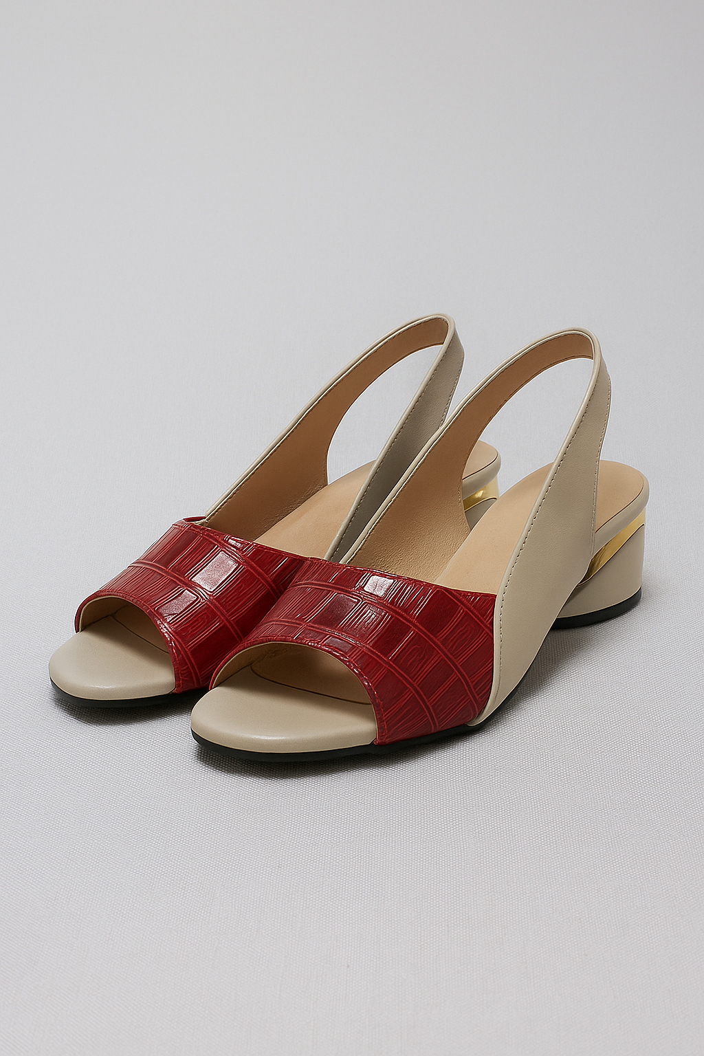 Clara | Elegante Slingback Sandals mit Kroko-Optik und Blockabsatz